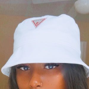 Guess Bucket Hat
